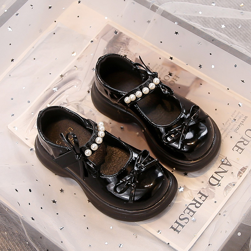 Zapatos de cuero para niñas 2026 primavera nuevo arco de estilo extranjero Lolita zapatos de princesa zapatos negros zapatos de actuación
