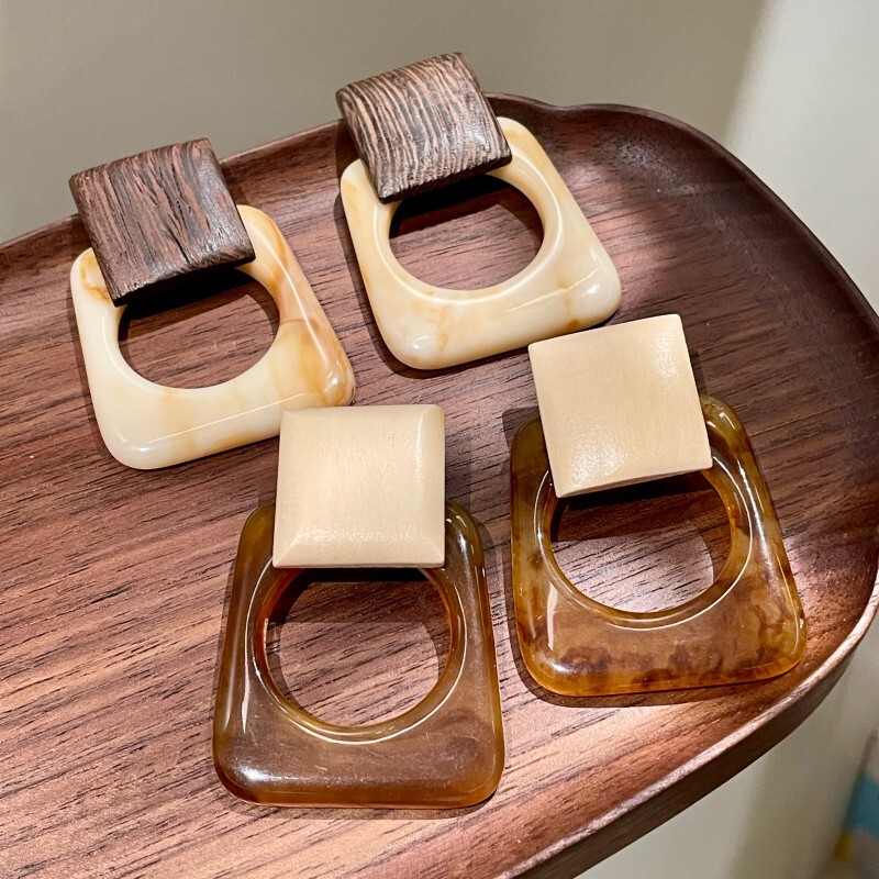 法式度假复古港风方形晕染树脂几何耳环高级感木头极简气质耳饰女|undefined