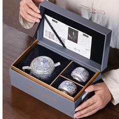 鄭麗卿の純度の高い銀の工夫の茶器のセットの高級な中国式の999銀のティーポットのお茶の杯の年末に目上の人の友達の贈り物を送ります。