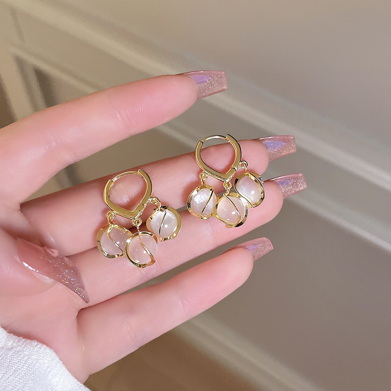 Drop Earrings Classification 1 Pair Quantity 1 Pair Elegant Ball Inlay Copper Cat's Eye Stone Drop Earrings