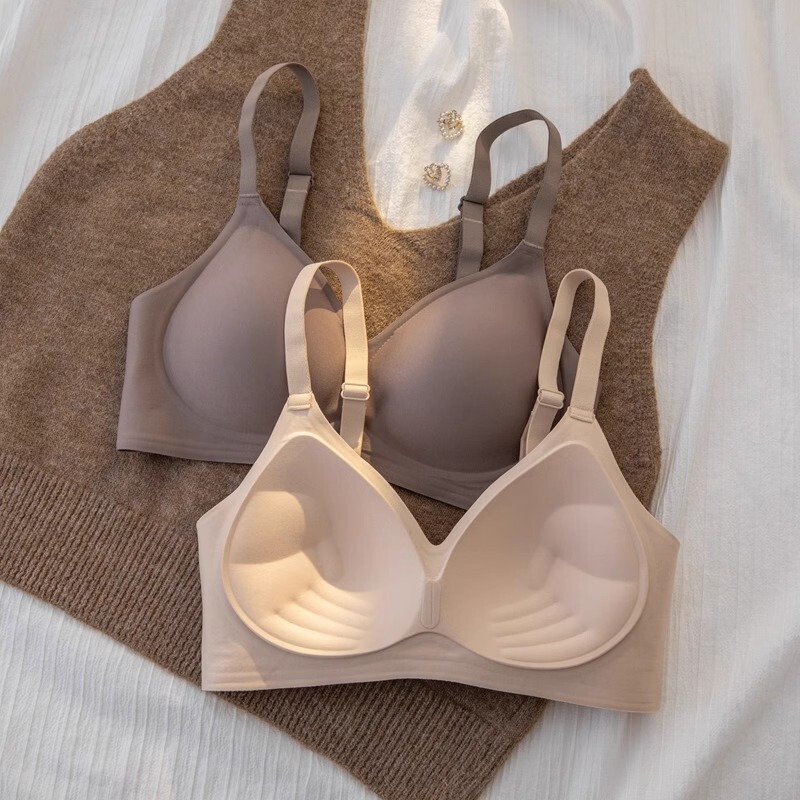 Palm-Sized Bra for Women, Jelly Gel Small Chest Enhancement, Seamless, Wireless, Lift-Up Palm Cup Bra Palm-Sized Bra for Women, Jelly Gel Small Chest Enhancement, Seamless, Wireless, Lift-Up Palm Cup Bra