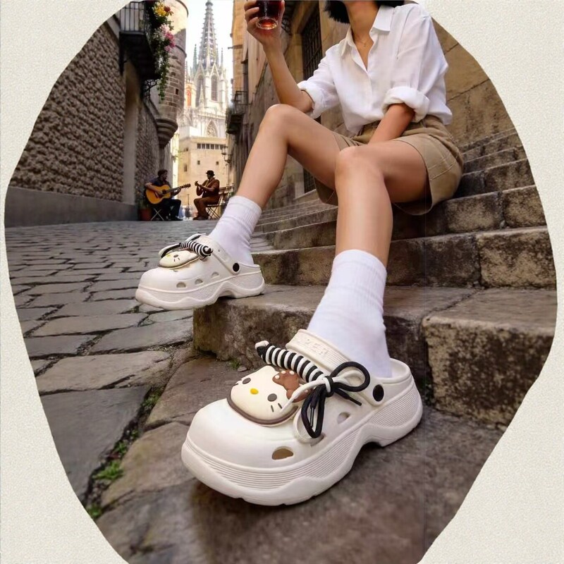 Summer New Cute Bear-Shaped Clogs for Women, Thick-Soled Breathable Eva Closed-Toe Sandals, Fashionable and Versatile Summer New Cute Bear-Shaped Clogs for Women, Thick-Soled Breathable Eva Closed-Toe Sandals, Fashionable and Versatile