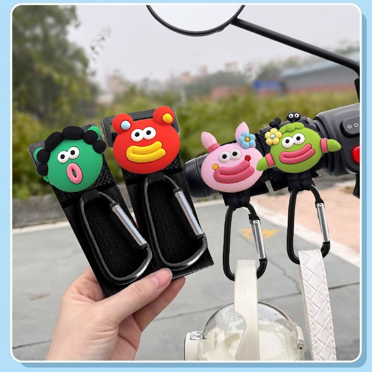Cerradura de gancho de coche eléctrico frontal universal sin perforaciones lindo divertido de dibujos animados multifunción bicicleta bolso pesado