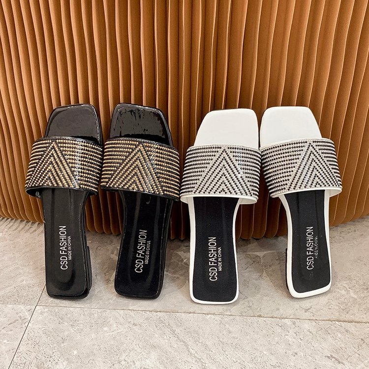 Breite Füße und dicke große Hausschuhe Damenoberbekleidung Sommer 2023 neue Mode All-Match-Strass weiche Unterseite ein Wort rutschfester Schuhhalter_voghion.com
