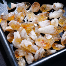 天然巴西黄水晶牙碎石紫晶牙原石香薰扩香鱼缸造景石水晶毛料批发