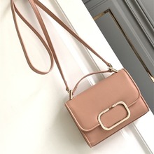 ����ţƤ�ִ�Ů���ٴ��Z��ɫ�{����߼��Іμ�б��С�������^����