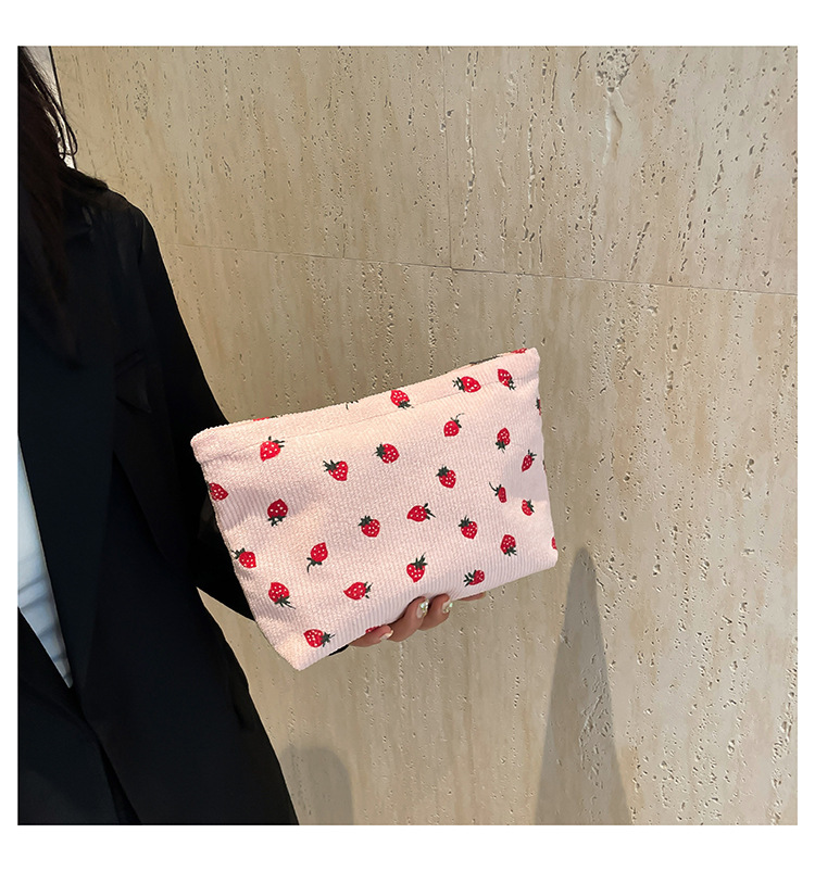 200g Weight Polyester Lining Material Zipper Closure Type / Strap Type Clutch Bag Bags Type Daily, Street, Shopping Occasion Canvas Material Strawberry Pattern All Seasons Season Unisex Gender Cute, Streetwear Style Square Shape Cute Streetwear Strawberry Canvas Square Makeup Bags 11