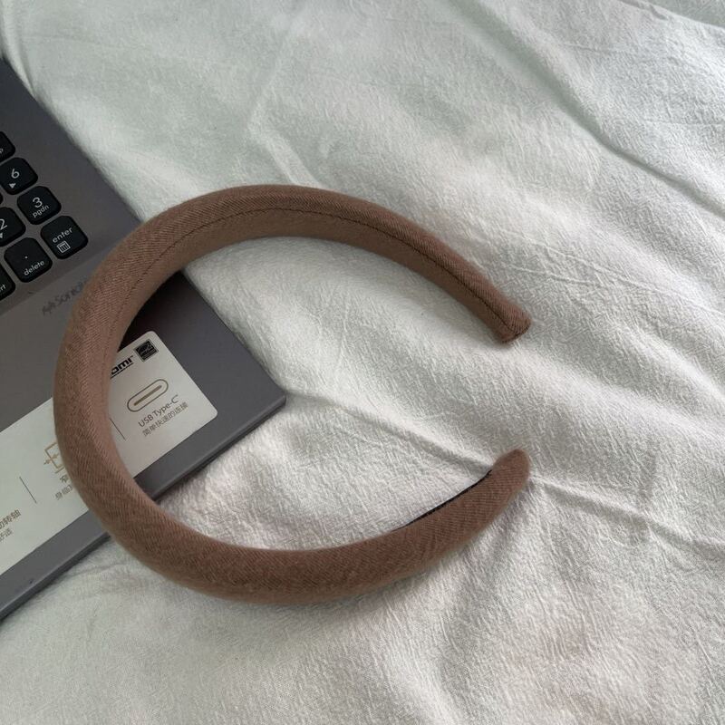 ミルクティーのカレー系のカチューシャのファッション的なスポンジのカチューシャの高い頭のトップのカチューシャの少女の麻の花の真珠のカチューシャの日韓の髪飾り|undefined