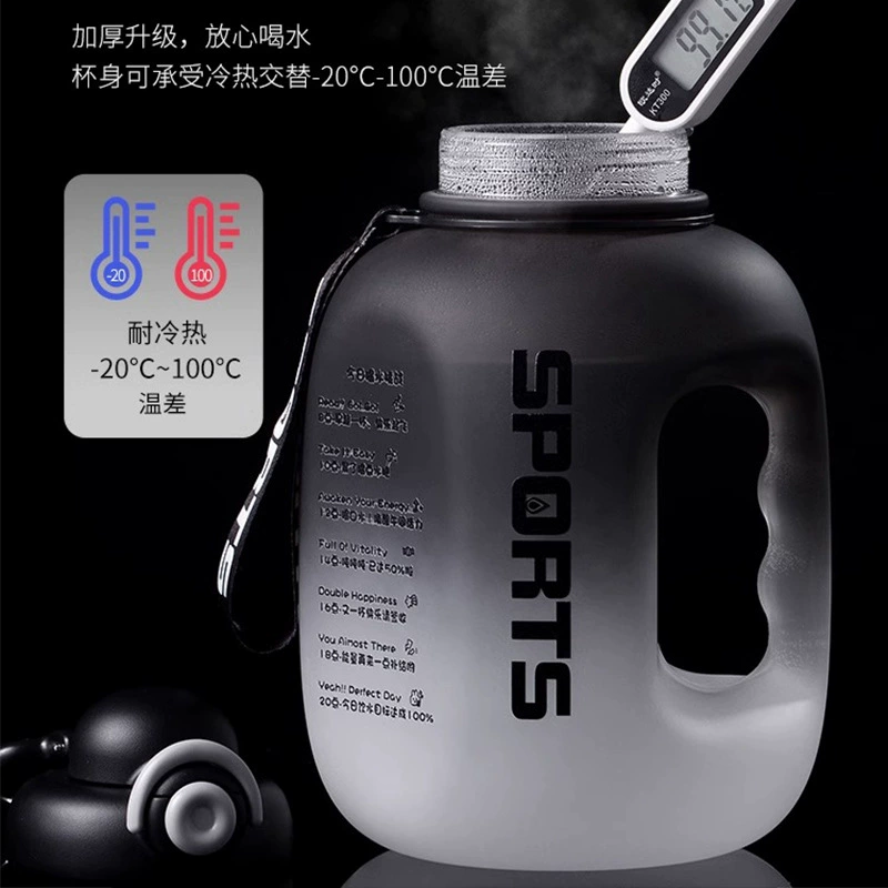 Men's capacious tea cup, plastic sports bottle for gym