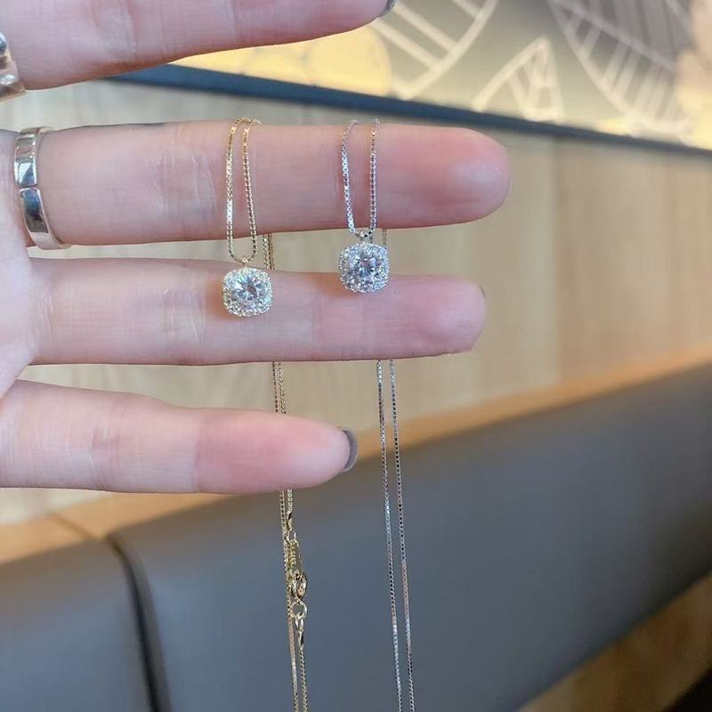 MUXI シュガーキューブネックレス女性用シンプルニッチ新しいハイエンド鎖骨チェーンガールフレンドバレンタインデーギフト|undefined