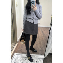 灰色毛呢半身裙女秋季2025新款高腰显瘦小个子a字包臀短裙内衬冬