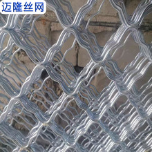 厂家定制镀锌铁丝网美格网牛羊养殖围栏加粗加厚菱形美格网狗笼网