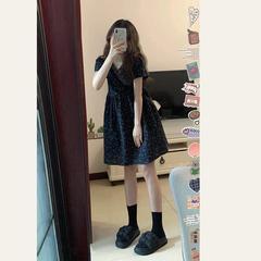 フレンチ風森系花柄ワンピース 小柄さん向け 2025年新作 夏服 レディース 個性的デザイン ショートスカート