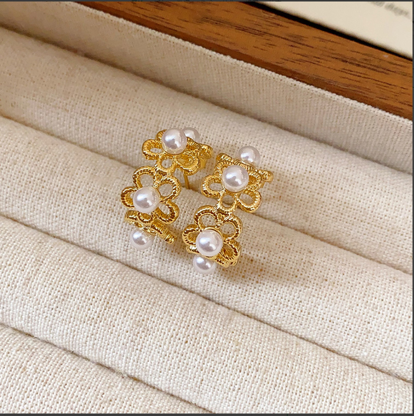 143#Aguja de Plata - Oro