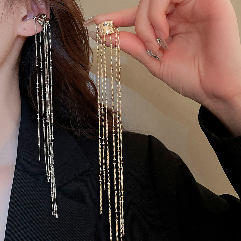 Elegante borla de cadena larga no perforada en forma de C clip de hueso de la oreja de moda personalidad temperamento viajero pendientes de alto grado para las mujeres
