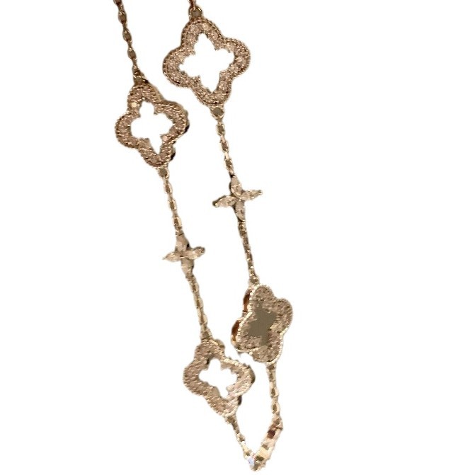 Leichtes Luxus-Armband im Vintage-Stil mit durchbrochenem vierblättrigem Kleeblatt, besetzt mit Diamanten, zweifarbig, hochglänzend, hochwertig._voghion.com