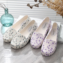 凉鞋女夏休闲印花防滑平底镂空护士鞋软底驾车孕妇妈妈沙滩洞洞鞋