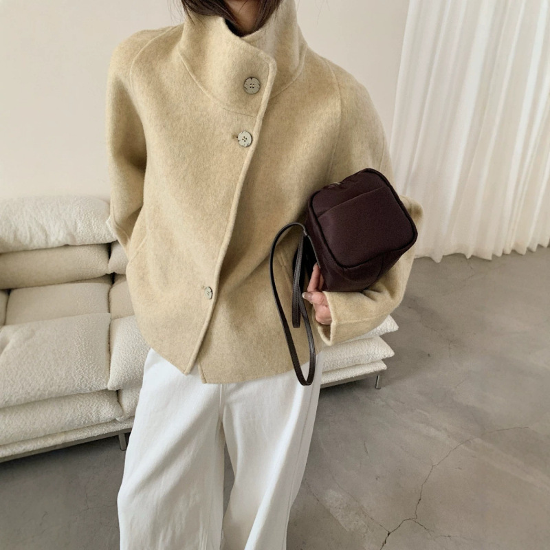 Double the aura: Short, old money style double-sided wool coat for women, autumn and winter, Korean style, stand-up collar, high-end wool coat Double the aura: Short, old money style double-sided wool coat for women, autumn and winter, Korean style, stand-up collar, high-end wool coat