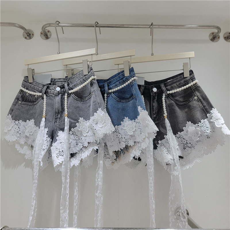 Pantalones Cortos de Mezclilla con Bordado y Encaje Incluye Cinturón para Mujer