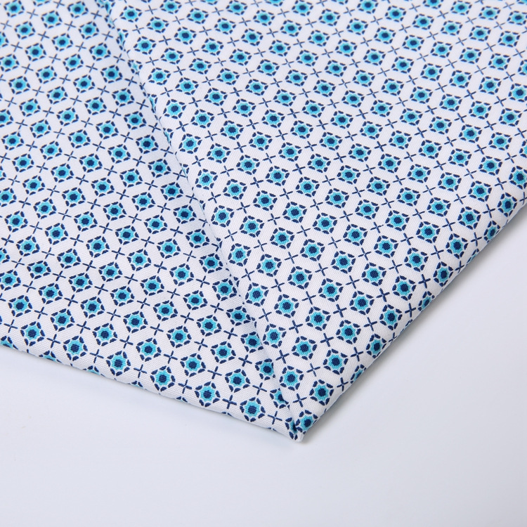 Fábrica de peso medio al por mayor 100% algodón tela de algodón twill ropa de bebé