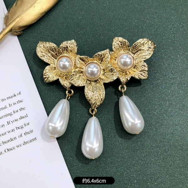 15-Pearl three golden flowers