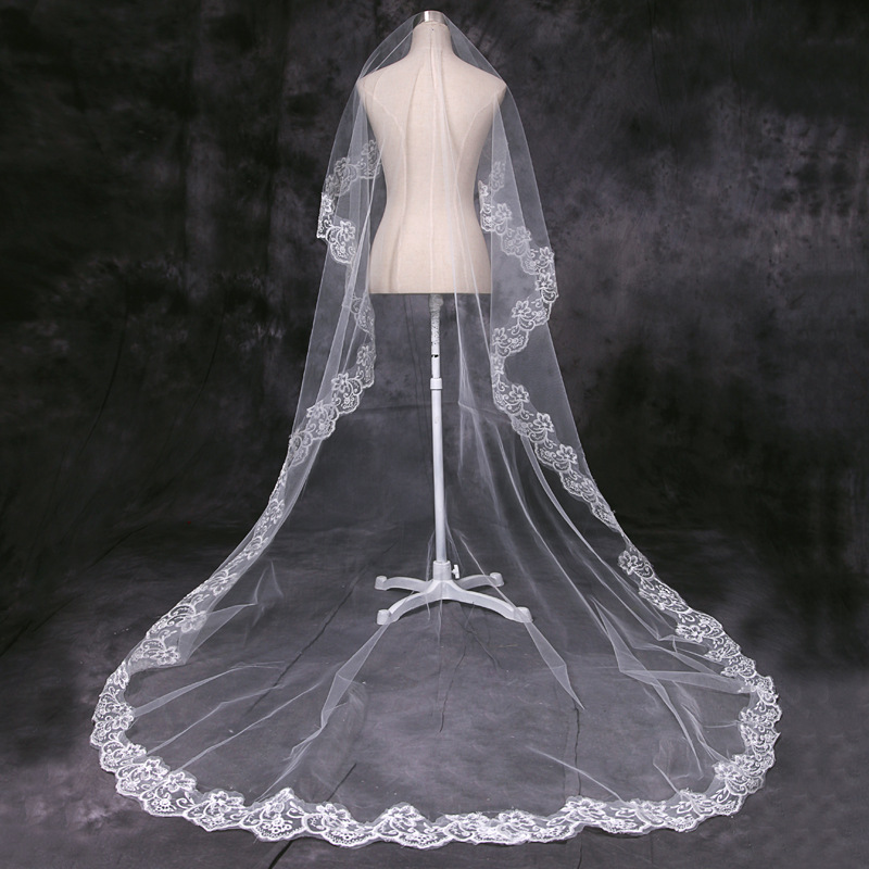 Robe de mariée en Treillis métallique simple en polyester - Ref 3441378 Image 1