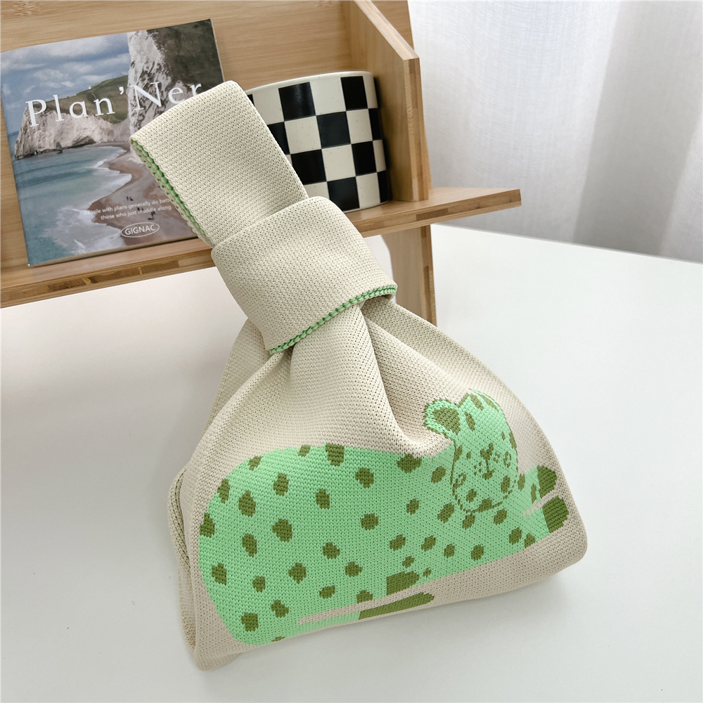 Women's Small Polyester Animal Cute Open Shopping Bags display picture 10