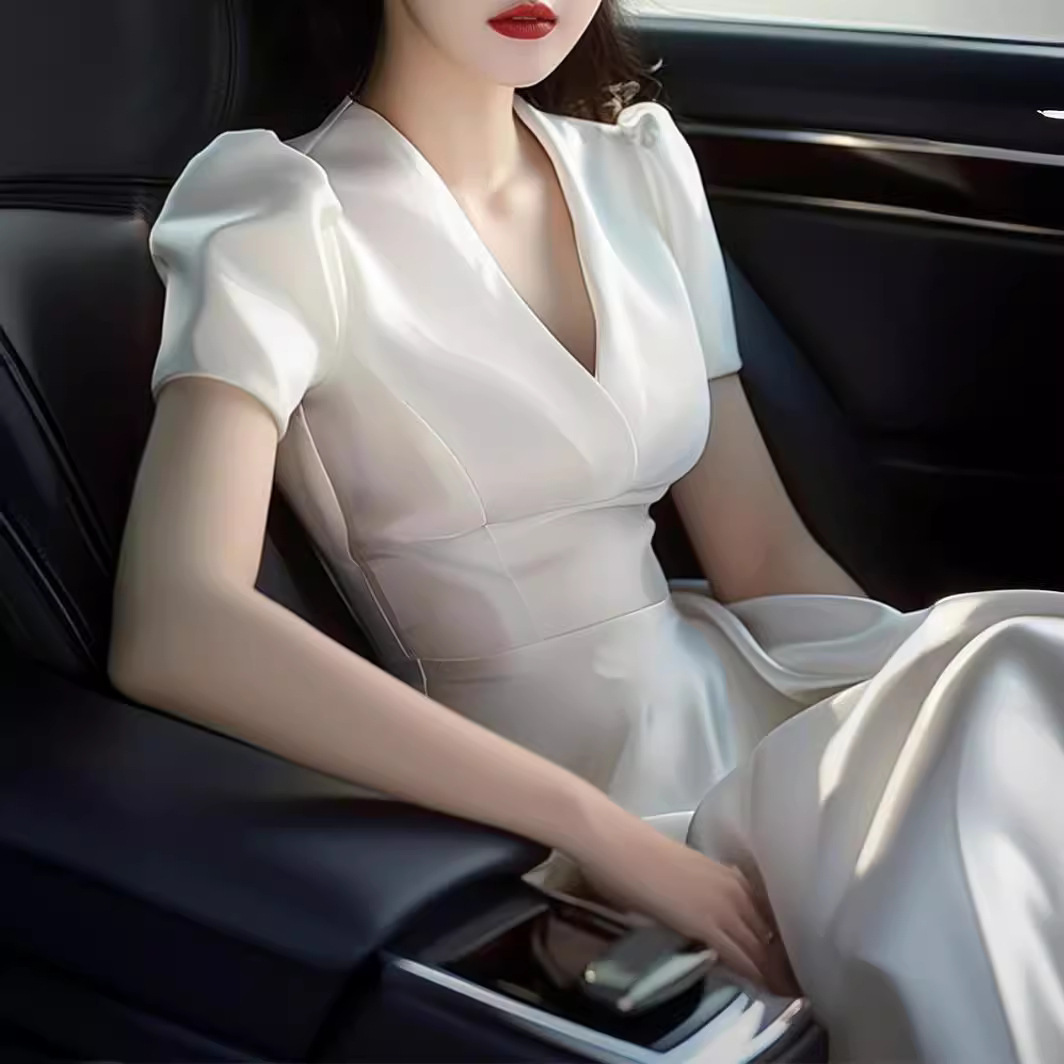 Váy liền cổ chữ V trắng kiểu Pháp sang trọng, thanh lịch — màu trắng