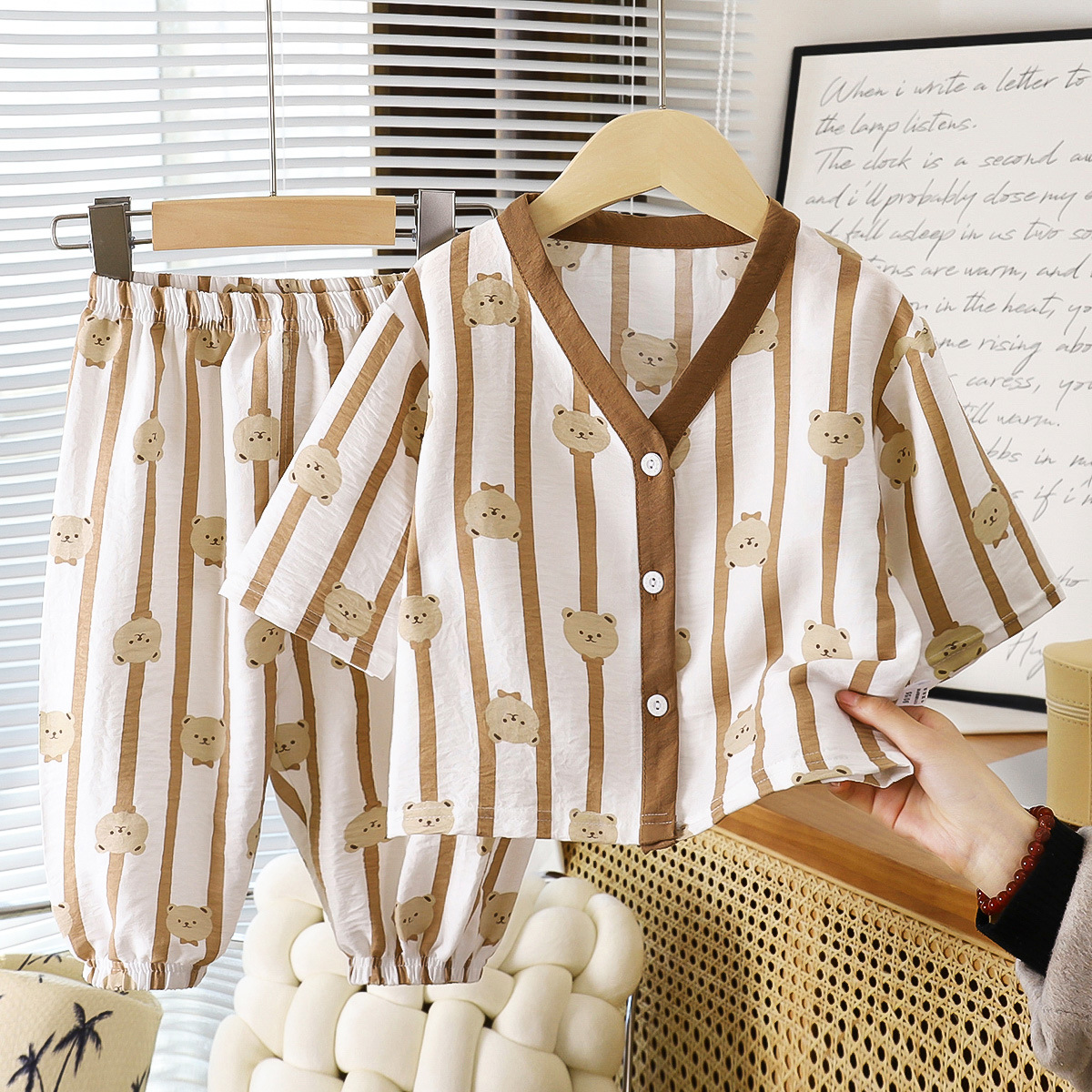 Traje de servicio a domicilio para niños verano nuevo pijamas para niños ropa de aire acondicionado para niñas ropa para niños de manga tres cuartos delgada para bebés