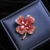 High-end fashionable crystal lapel pin, sophisticated universal brooch, pin, four-leaf clover, light luxury style