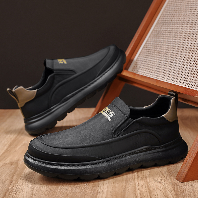 2025 nuevos zapatos de hombre verano transpirables viejos zapatos de tela de Beijing zapatos de un pie zapatos casuales de seguro laboral