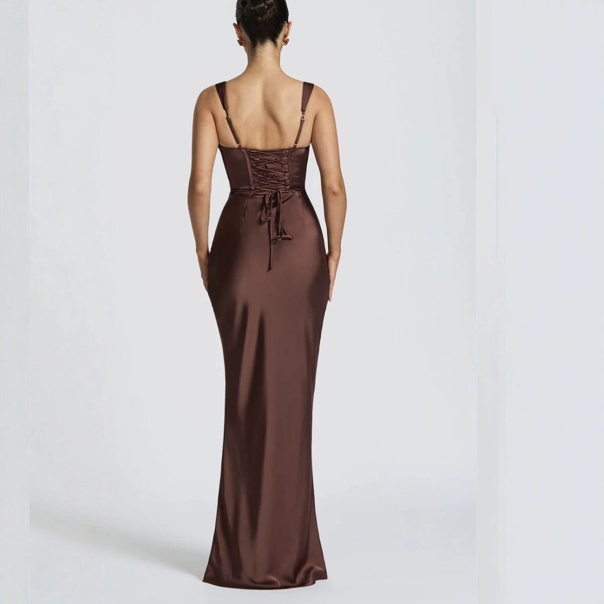 Robe moulante sexy sans manches pour femme – Robe mini à bretelles, coupe ajustée, couleur unie, idéale pour les sorties en boîte, les rendez-vous galants et les soirées (S-XXL)_voghion.com