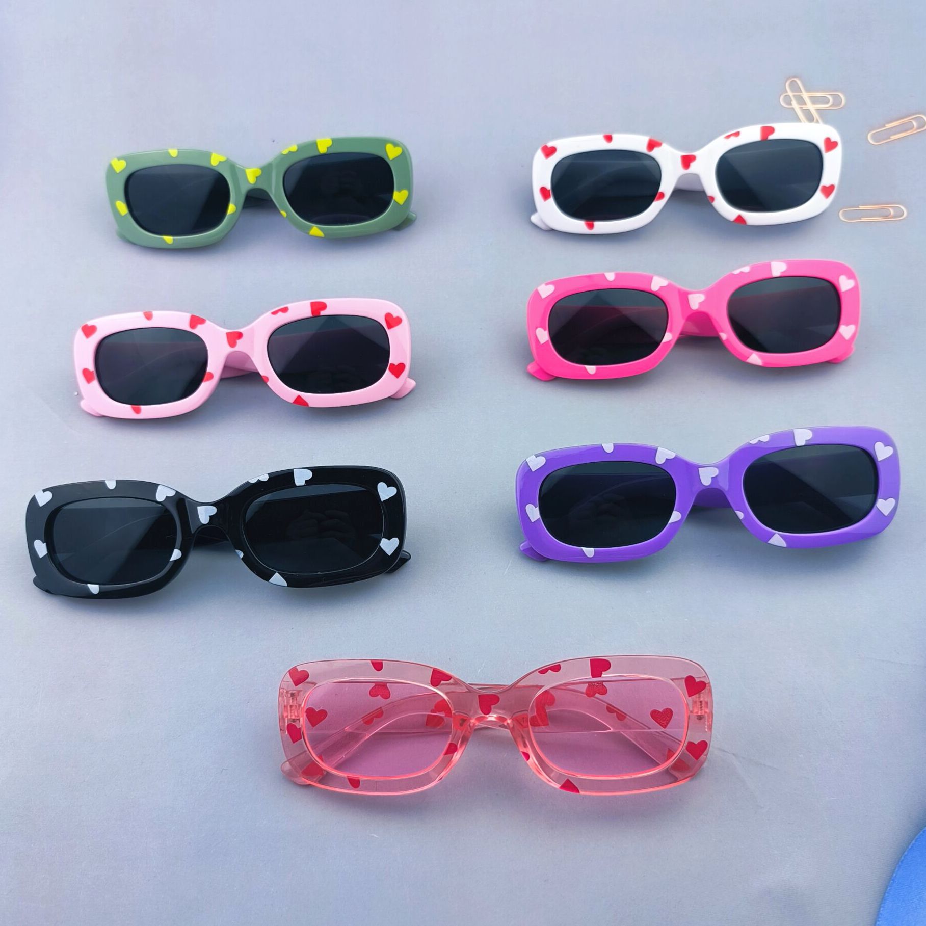 21g Weight Cute Novelty Sweet Heart Shape Ac UV400 Protection Square Full Frame Kids Sunglasses