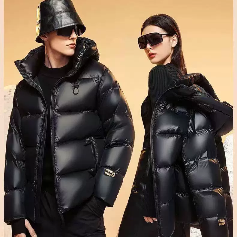 黑金短款连帽冬季服 情侣款外套 亮面加厚保暖户外面包服高版本