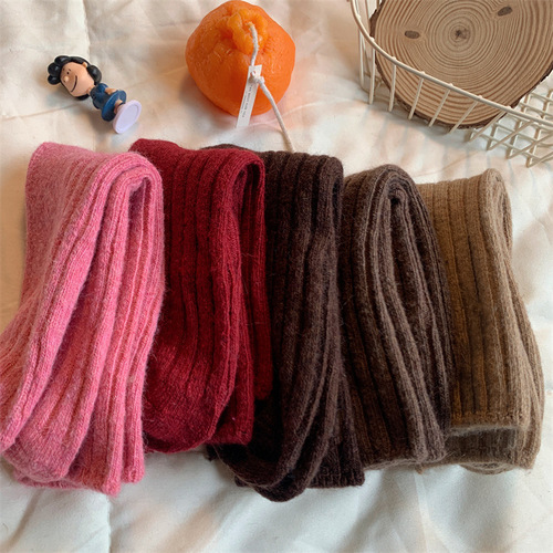 Simple solid color thickened mid-calf socks autumn and winter warm socks for women ins trendy sweat-absorbent Japanese retro floor socks