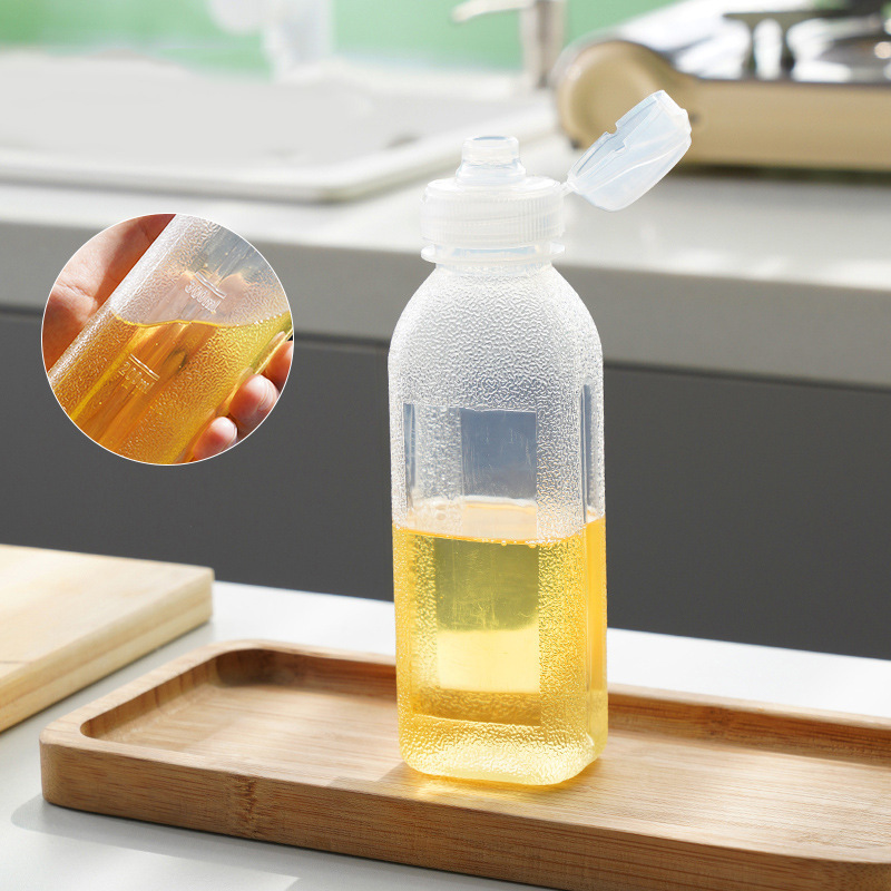 台所のプラスチック調味料が叫びました。|undefined