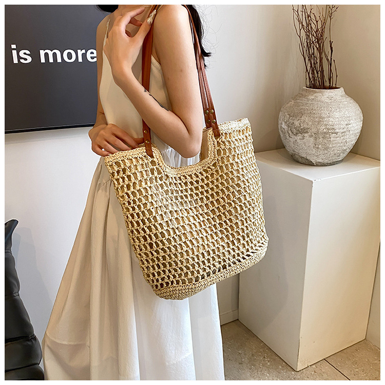 Seaside vacation 2024 new summer grass commuting tote bar large capacity handmade woven bag_voghion.com