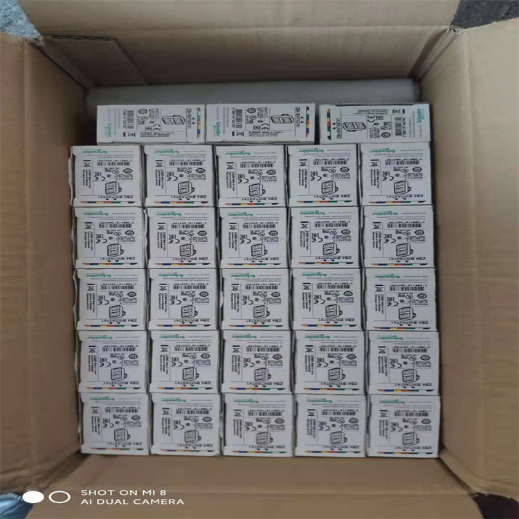 法国原厂全新ZB4BA3317ZB4BA711137 ZB4BC247 ZB4BA341 ZB4BL7341