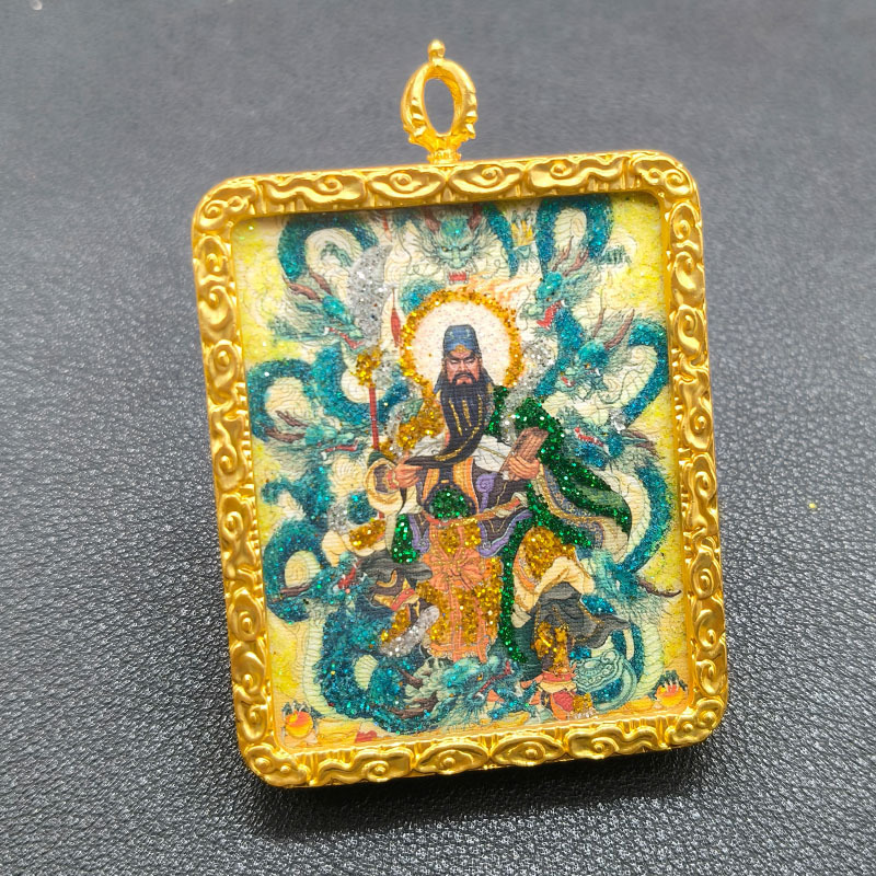 龙虎山道家唐卡吊坠嘎呜盒手绘彩金画芯关将军五雷八卦牌项链批发|undefined