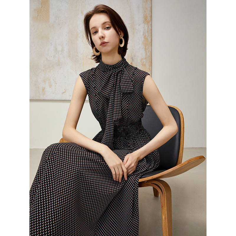 In-Stock Gourcuff Women's Clothing 2026 Spring French Stand-Up Collar Ribbon Sleeveless Waist-Cinching Printed Tea Break Dress In-Stock Gourcuff Women's Clothing 2026 Spring French Stand-Up Collar Ribbon Sleeveless Waist-Cinching Printed Tea Break Dress