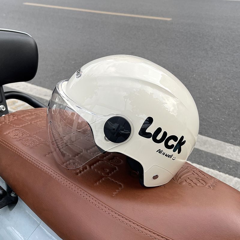 Summer 3C Certified Electric Vehicle Helmet for Men and Women, New National Standard Motorcycle Half Helmet, Breathable Four Seasons Safety Helmet for Couples