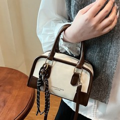 今年流行バッグ女性2025新型秋冬高級感百合ハンドバッグ通勤気質シングルショルダーバッグ