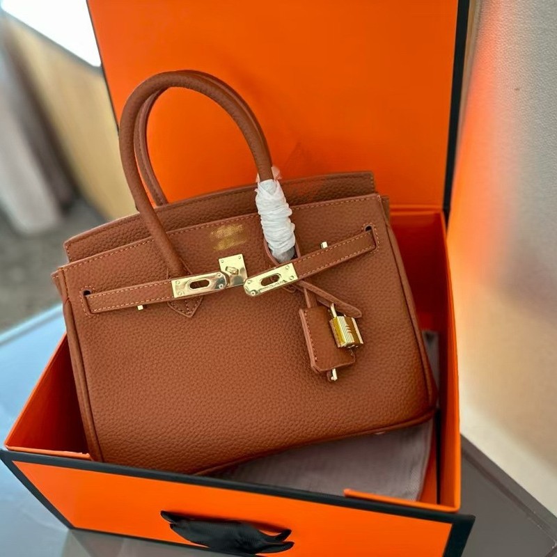 Lychee-Pattern Platinum Bag with High-Quality Gold Buckle, Large Capacity, 2025 New Trendy Fashion Shoulder Bag and Crossbody Bag