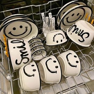 �W�t���ֵ�ɐ�Smile�����մɲ;߂��Ժ��s�Ӻ���C��P���b�M��
