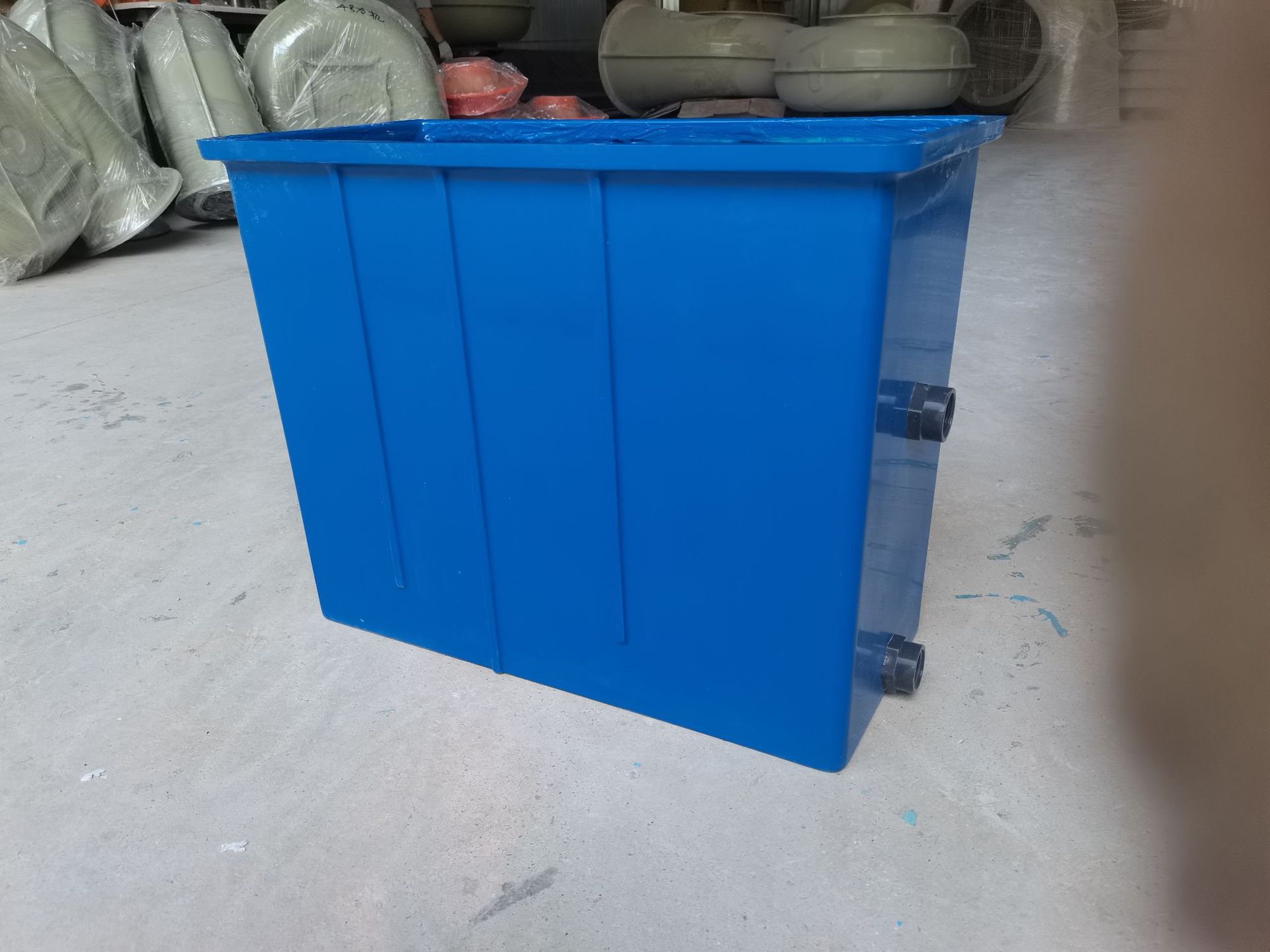 玻璃钢过滤器水循环系统箱、玻璃钢养鱼过滤净化设备箱、