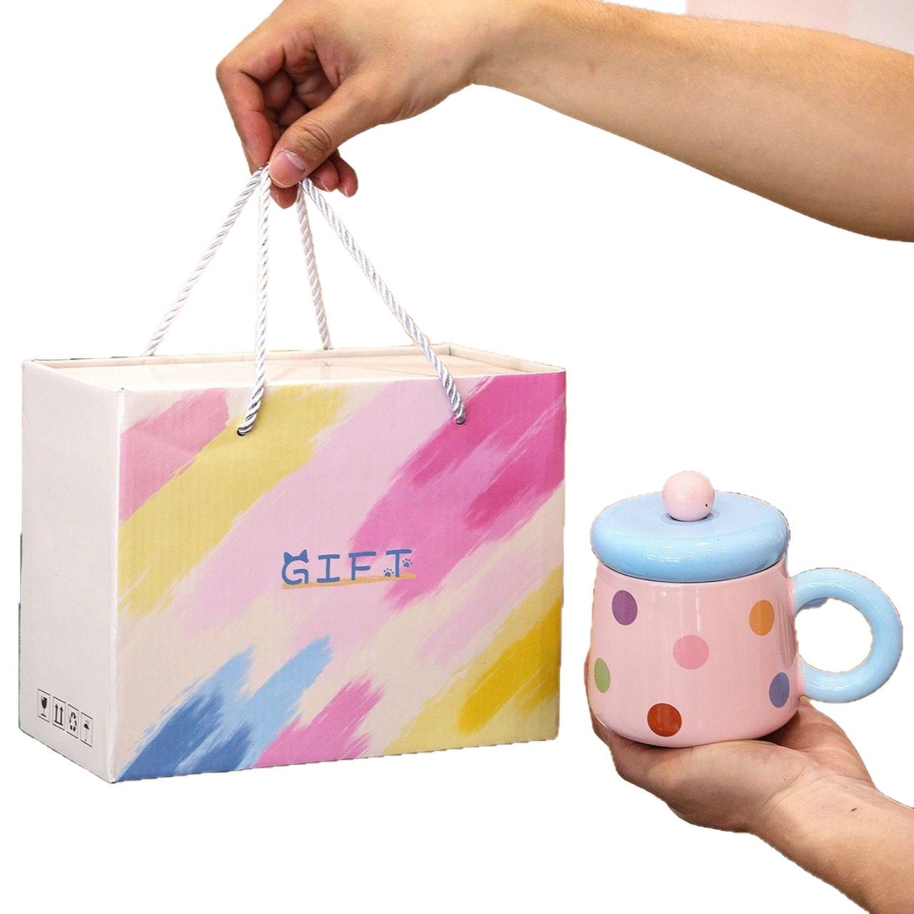 Taza de cerámica de punto de onda creativa para niñas de alto valor de agua taza de desayuno taza de miel con cubierta taza de miel regalo de cumpleaños