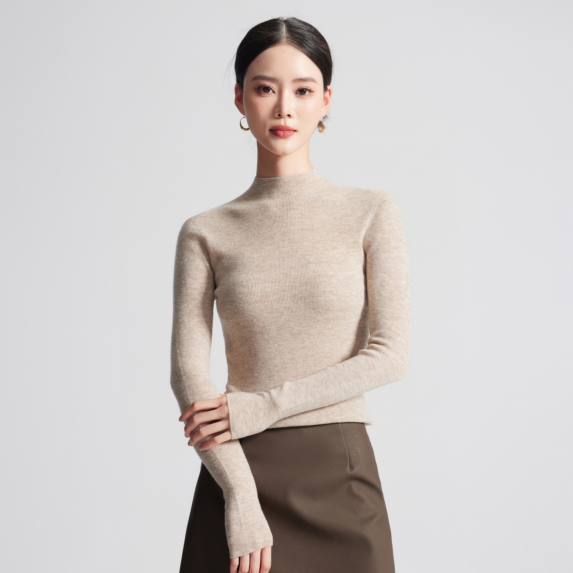 洗濯機で洗えるシームレス18針精編ニットベースレイヤー100%ピュアファインウールセーター女性用秋冬ハイネックセーター