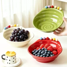 果盘、果篮;保鲜盒、饭盒;餐用托盘
