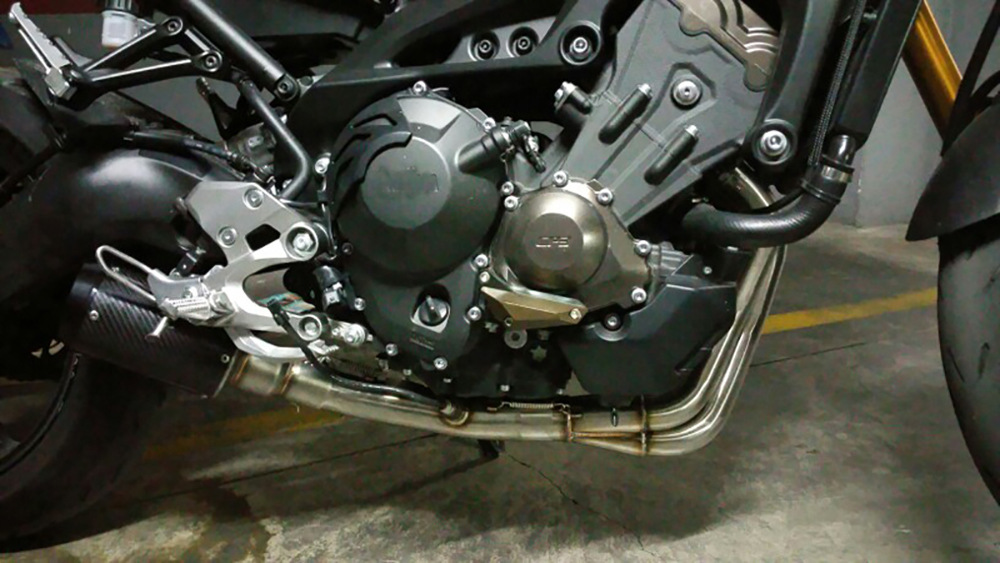 Suitable for MT09 XSR900 MT-09 Tracer900 motorcycle modified exhaust pipe front section middle section stainless steel