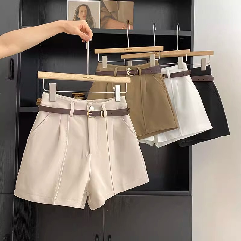 High-Waisted Slimming Black Suit Casual Shorts for Women 2025 Summer Petite Korean Versatile A-Line Wide-Leg Pants